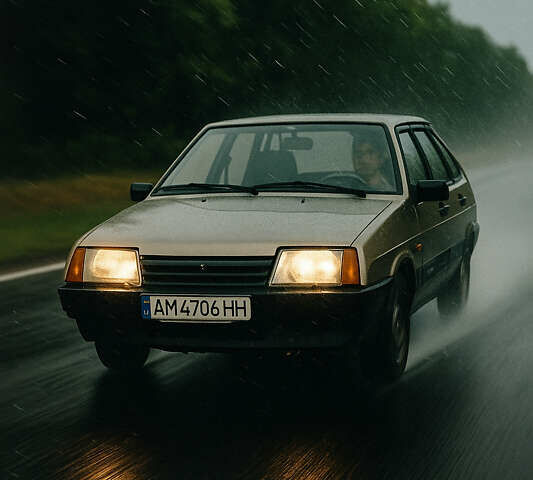 Серый ВАЗ 21099, объемом двигателя 1.5 л и пробегом 230 тыс. км за 1500 $, фото 1 на Automoto.ua