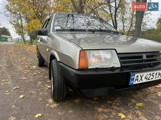 Серый ВАЗ 21099, объемом двигателя 1.5 л и пробегом 197 тыс. км за 1950 $, фото 1 на Automoto.ua