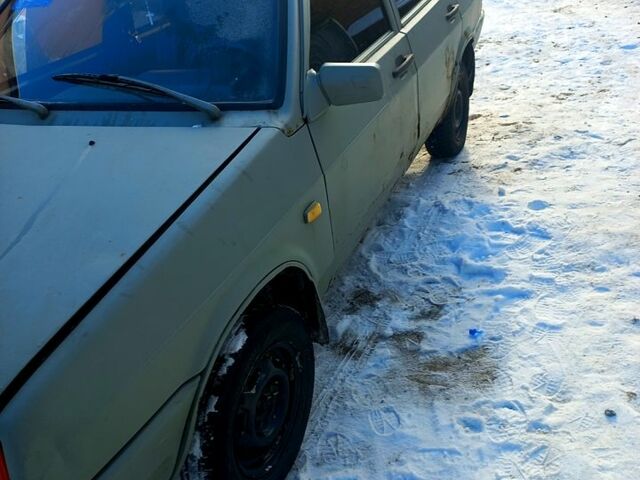 Серый ВАЗ 21099, объемом двигателя 1.6 л и пробегом 777 тыс. км за 630 $, фото 1 на Automoto.ua