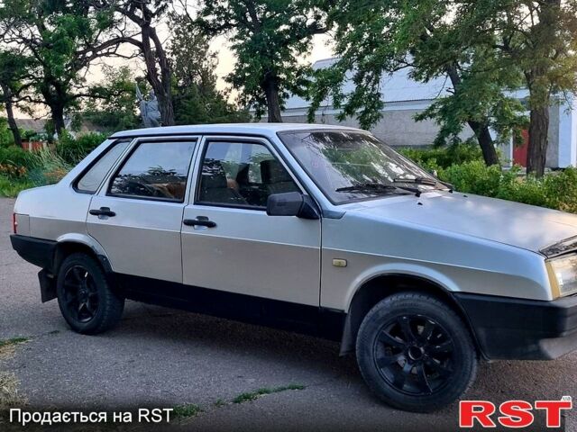 Сірий ВАЗ 21099, об'ємом двигуна 1.5 л та пробігом 177 тис. км за 1100 $, фото 1 на Automoto.ua