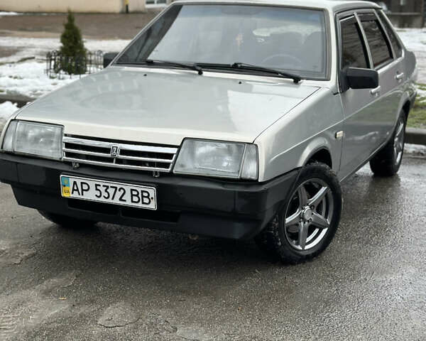 Серый ВАЗ 21099, объемом двигателя 1.5 л и пробегом 655 тыс. км за 1500 $, фото 1 на Automoto.ua