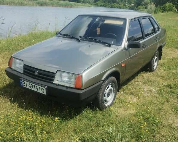 Сірий ВАЗ 21099, об'ємом двигуна 1.5 л та пробігом 148 тис. км за 2000 $, фото 1 на Automoto.ua