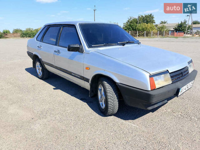 Сірий ВАЗ 21099, об'ємом двигуна 1.6 л та пробігом 180 тис. км за 1000 $, фото 1 на Automoto.ua