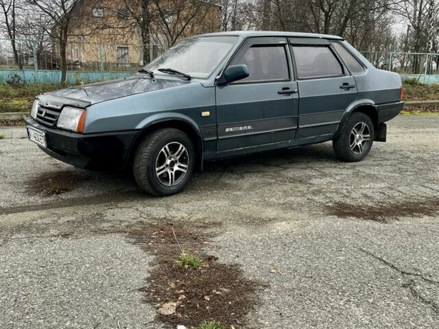 Серый ВАЗ 21099, объемом двигателя 1.5 л и пробегом 300 тыс. км за 1199 $, фото 1 на Automoto.ua