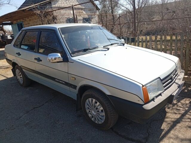 Серый ВАЗ 21099, объемом двигателя 1.5 л и пробегом 145 тыс. км за 1600 $, фото 1 на Automoto.ua