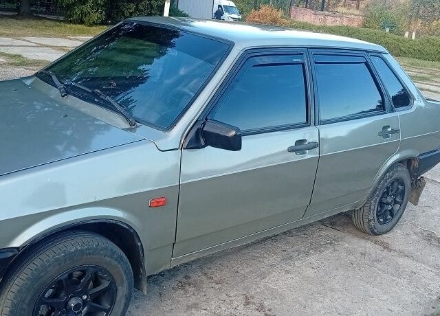 Сірий ВАЗ 21099, об'ємом двигуна 1.5 л та пробігом 1000 тис. км за 2013 $, фото 1 на Automoto.ua