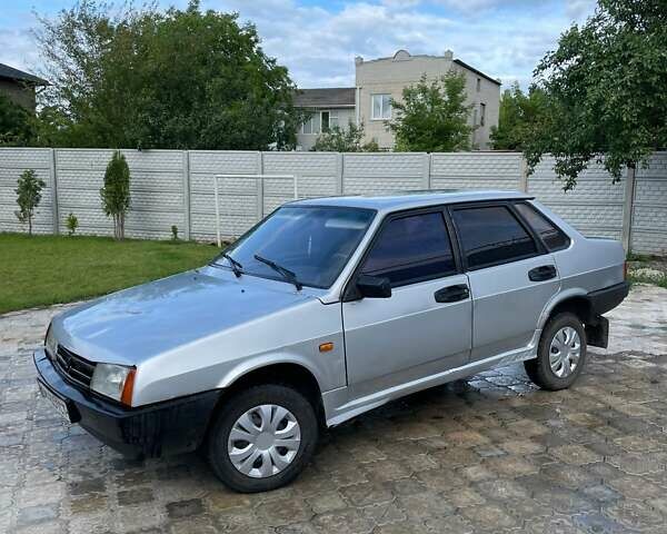 Серый ВАЗ 21099, объемом двигателя 1.5 л и пробегом 224 тыс. км за 1186 $, фото 1 на Automoto.ua