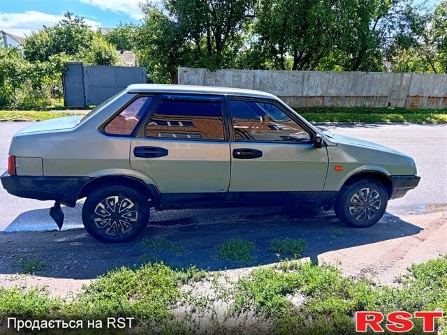 Серый ВАЗ 21099, объемом двигателя 1.5 л и пробегом 370 тыс. км за 1500 $, фото 1 на Automoto.ua