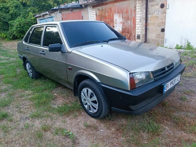Сірий ВАЗ 21099, об'ємом двигуна 1.5 л та пробігом 300 тис. км за 1602 $, фото 1 на Automoto.ua
