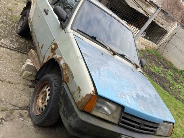 Серый ВАЗ 21099, объемом двигателя 1.5 л и пробегом 350 тыс. км за 346 $, фото 1 на Automoto.ua