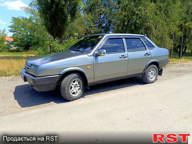Сірий ВАЗ 21099, об'ємом двигуна 1.5 л та пробігом 203 тис. км за 1900 $, фото 1 на Automoto.ua