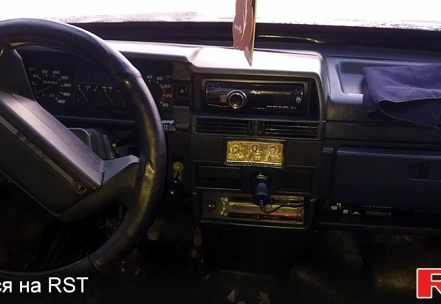 Сірий ВАЗ 21099, об'ємом двигуна 1.5 л та пробігом 300 тис. км за 1100 $, фото 1 на Automoto.ua