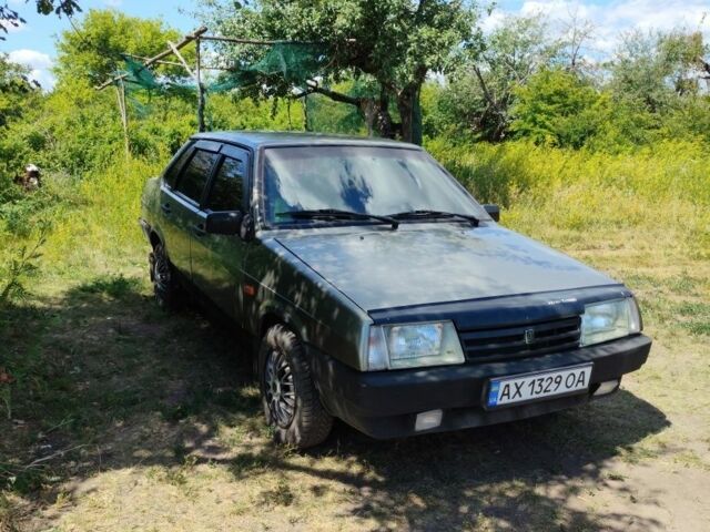 Серый ВАЗ 21099, объемом двигателя 1.5 л и пробегом 250 тыс. км за 615 $, фото 1 на Automoto.ua