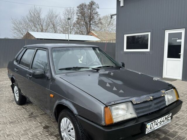 Серый ВАЗ 21099, объемом двигателя 1.6 л и пробегом 230 тыс. км за 1100 $, фото 1 на Automoto.ua