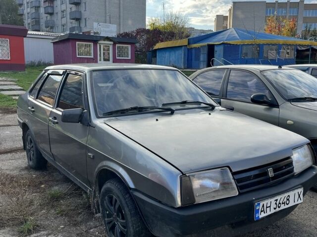Серый ВАЗ 21099, объемом двигателя 1.5 л и пробегом 200 тыс. км за 800 $, фото 1 на Automoto.ua