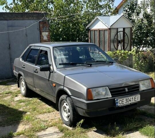 Серый ВАЗ 21099, объемом двигателя 1.5 л и пробегом 255 тыс. км за 1400 $, фото 1 на Automoto.ua