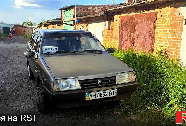 Серый ВАЗ 21099, объемом двигателя 1.5 л и пробегом 401 тыс. км за 1500 $, фото 1 на Automoto.ua