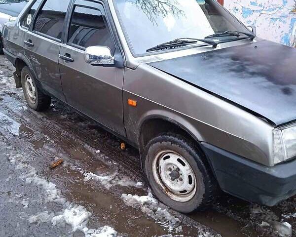 Серый ВАЗ 21099, объемом двигателя 1.5 л и пробегом 270 тыс. км за 1700 $, фото 1 на Automoto.ua