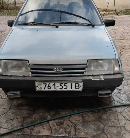 Серый ВАЗ 21099, объемом двигателя 1.5 л и пробегом 150 тыс. км за 1000 $, фото 1 на Automoto.ua