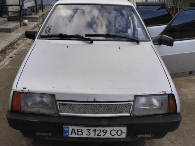 Сірий ВАЗ 21099, об'ємом двигуна 1.5 л та пробігом 387 тис. км за 1000 $, фото 1 на Automoto.ua