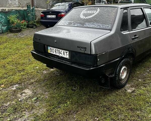 Серый ВАЗ 21099, объемом двигателя 1.5 л и пробегом 300 тыс. км за 650 $, фото 1 на Automoto.ua