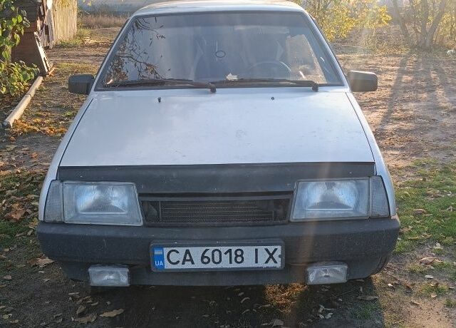 Серый ВАЗ 21099, объемом двигателя 1.5 л и пробегом 1 тыс. км за 1000 $, фото 1 на Automoto.ua