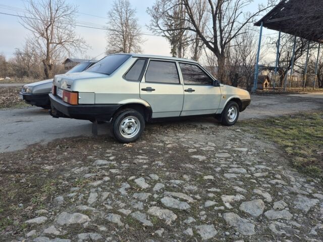 Серый ВАЗ 21099, объемом двигателя 0 л и пробегом 200 тыс. км за 1400 $, фото 1 на Automoto.ua