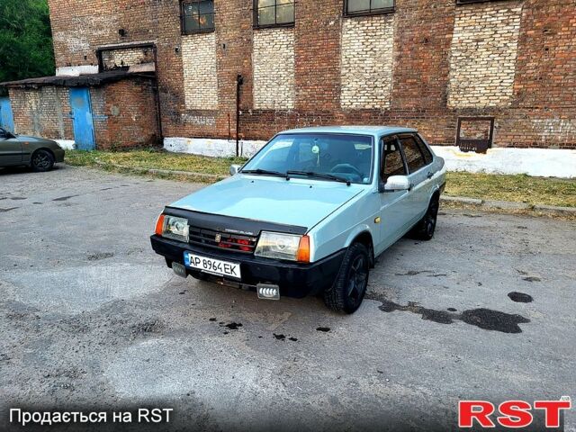 Серый ВАЗ 21099, объемом двигателя 1.5 л и пробегом 181 тыс. км за 1600 $, фото 1 на Automoto.ua