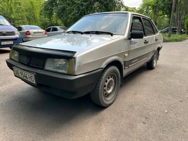 Серый ВАЗ 21099, объемом двигателя 1.5 л и пробегом 420 тыс. км за 899 $, фото 1 на Automoto.ua