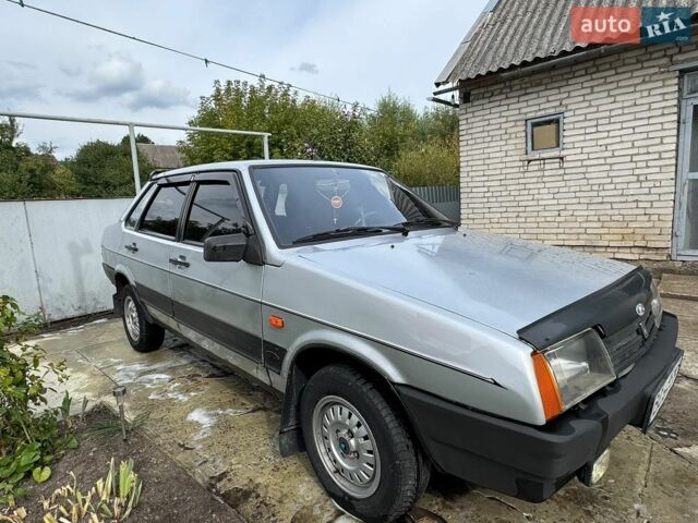 Сірий ВАЗ 21099, об'ємом двигуна 1.5 л та пробігом 315 тис. км за 1000 $, фото 1 на Automoto.ua