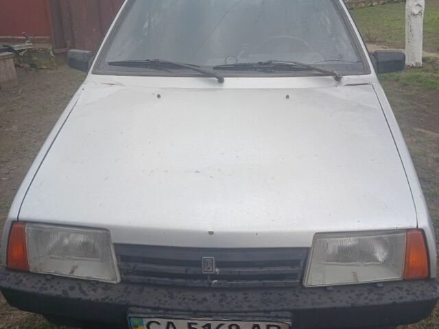 Серый ВАЗ 21099, объемом двигателя 1.5 л и пробегом 208 тыс. км за 745 $, фото 1 на Automoto.ua