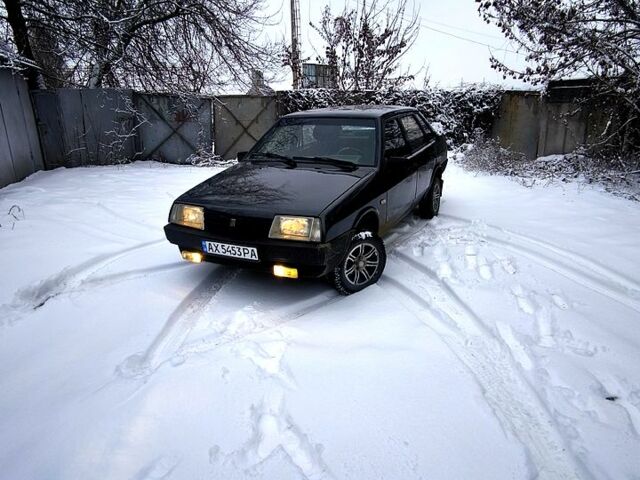 Сірий ВАЗ 21099, об'ємом двигуна 1.5 л та пробігом 194 тис. км за 2000 $, фото 1 на Automoto.ua