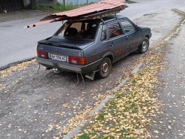 Серый ВАЗ 21099, объемом двигателя 1.5 л и пробегом 200 тыс. км за 350 $, фото 1 на Automoto.ua