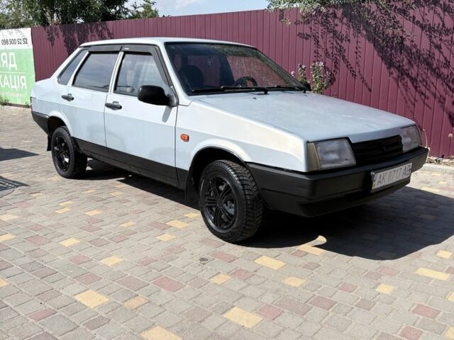 Сірий ВАЗ 21099, об'ємом двигуна 1.5 л та пробігом 290 тис. км за 1597 $, фото 1 на Automoto.ua
