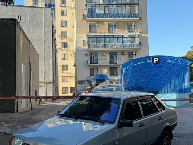 Серый ВАЗ 21099, объемом двигателя 1.5 л и пробегом 141 тыс. км за 3000 $, фото 1 на Automoto.ua
