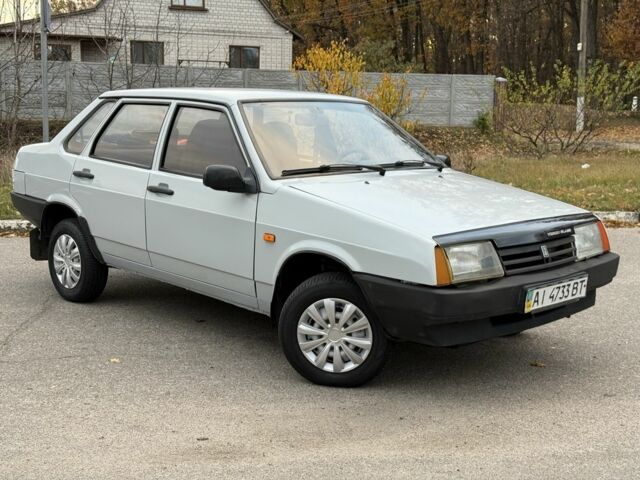 Серый ВАЗ 21099, объемом двигателя 1.5 л и пробегом 1 тыс. км за 1599 $, фото 1 на Automoto.ua