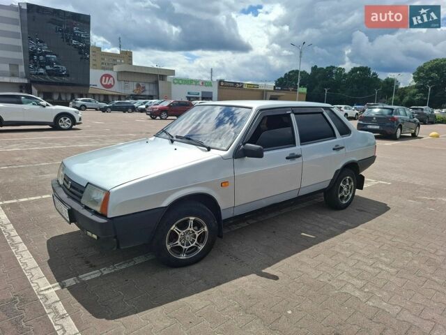 Серый ВАЗ 21099, объемом двигателя 1.5 л и пробегом 120 тыс. км за 1499 $, фото 1 на Automoto.ua