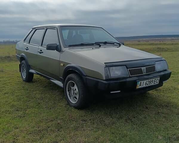 Серый ВАЗ 21099, объемом двигателя 1.5 л и пробегом 275 тыс. км за 1750 $, фото 1 на Automoto.ua