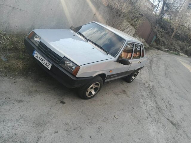 Серый ВАЗ 21099, объемом двигателя 1.5 л и пробегом 234 тыс. км за 1400 $, фото 1 на Automoto.ua