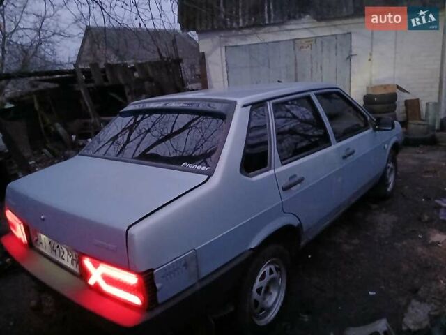 Серый ВАЗ 21099, объемом двигателя 1.6 л и пробегом 300 тыс. км за 1600 $, фото 1 на Automoto.ua