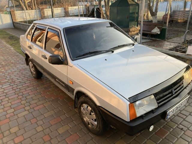 Сірий ВАЗ 21099, об'ємом двигуна 1.5 л та пробігом 195 тис. км за 1300 $, фото 1 на Automoto.ua