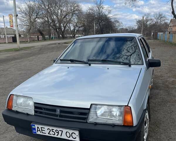 Серый ВАЗ 21099, объемом двигателя 1.5 л и пробегом 230 тыс. км за 1570 $, фото 1 на Automoto.ua