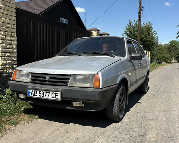 Серый ВАЗ 21099, объемом двигателя 1.5 л и пробегом 100 тыс. км за 1450 $, фото 1 на Automoto.ua