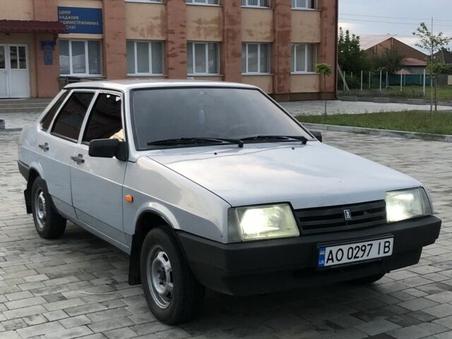 Сірий ВАЗ 21099, об'ємом двигуна 1.5 л та пробігом 200 тис. км за 2000 $, фото 1 на Automoto.ua