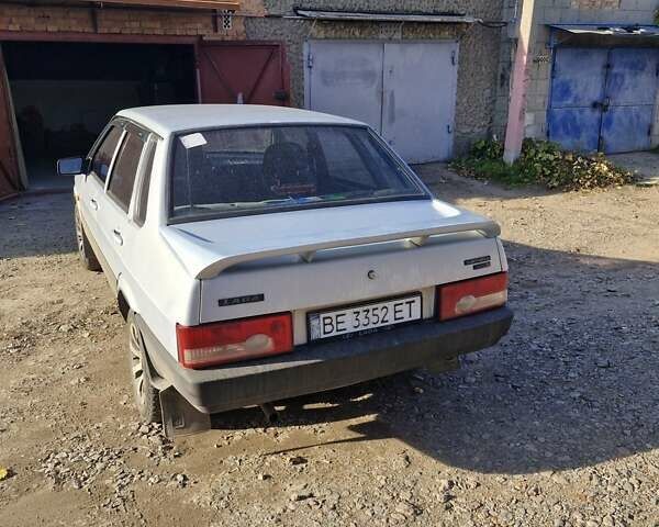 Серый ВАЗ 21099, объемом двигателя 1.5 л и пробегом 258 тыс. км за 2100 $, фото 1 на Automoto.ua