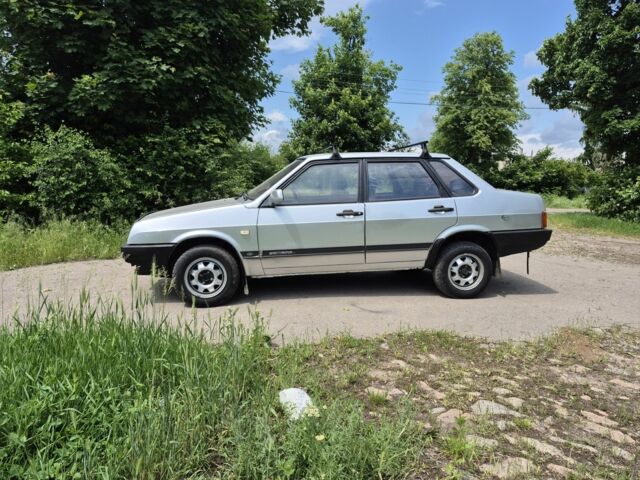Серый ВАЗ 21099, объемом двигателя 0 л и пробегом 200 тыс. км за 1300 $, фото 1 на Automoto.ua