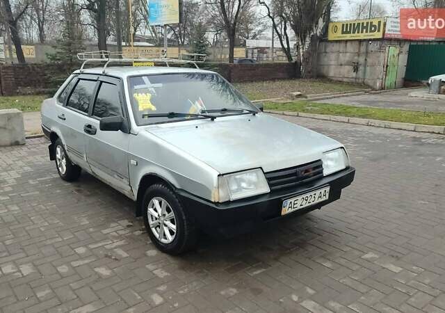 Сірий ВАЗ 21099, об'ємом двигуна 1.6 л та пробігом 300 тис. км за 1933 $, фото 1 на Automoto.ua