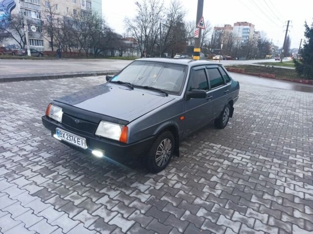 Сірий ВАЗ 21099, об'ємом двигуна 1.5 л та пробігом 250 тис. км за 1199 $, фото 1 на Automoto.ua
