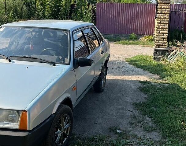 Сірий ВАЗ 21099, об'ємом двигуна 1.5 л та пробігом 250 тис. км за 1700 $, фото 1 на Automoto.ua