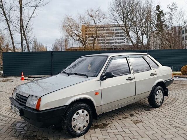Сірий ВАЗ 21099, об'ємом двигуна 1.5 л та пробігом 172 тис. км за 1350 $, фото 1 на Automoto.ua